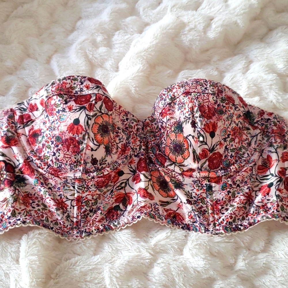 NWT Victoria's Secret Strapless Dream Angels